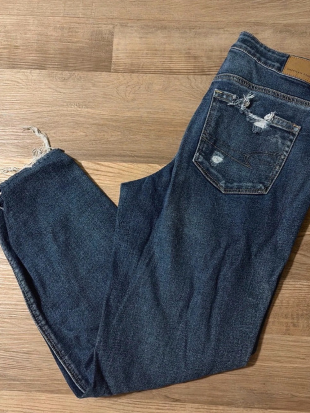 American Eagle Outfitters womens Dark Blue Distressed Relaxed Jeans